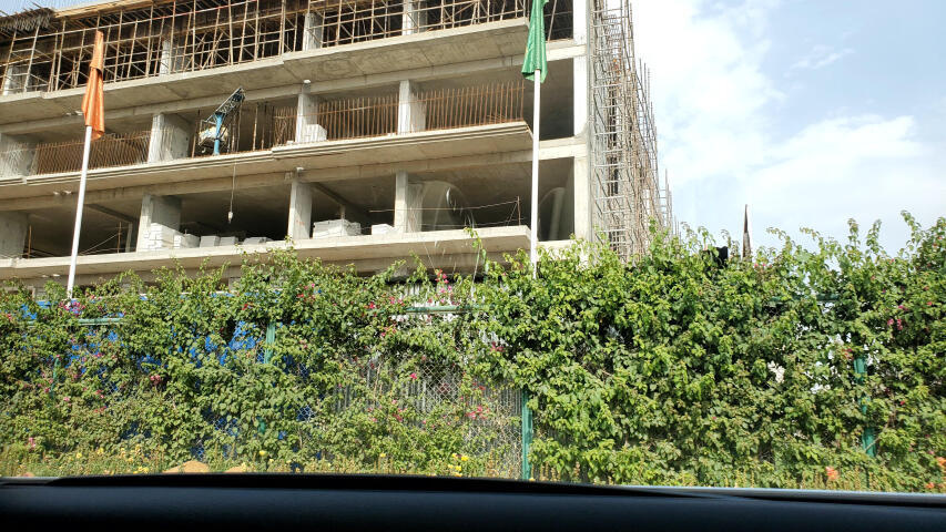 Central Flower Valley Floors And Villas