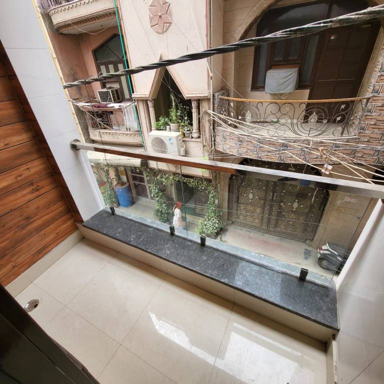  smart view floors Balcony