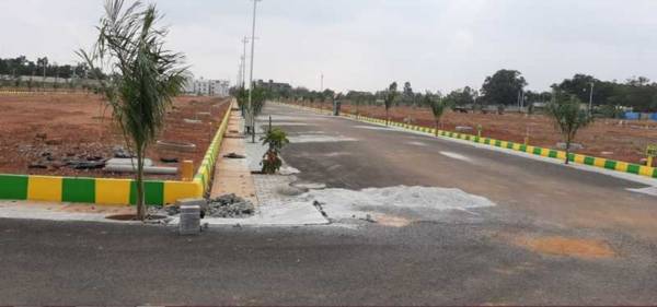  golden-enclave-5 Plot