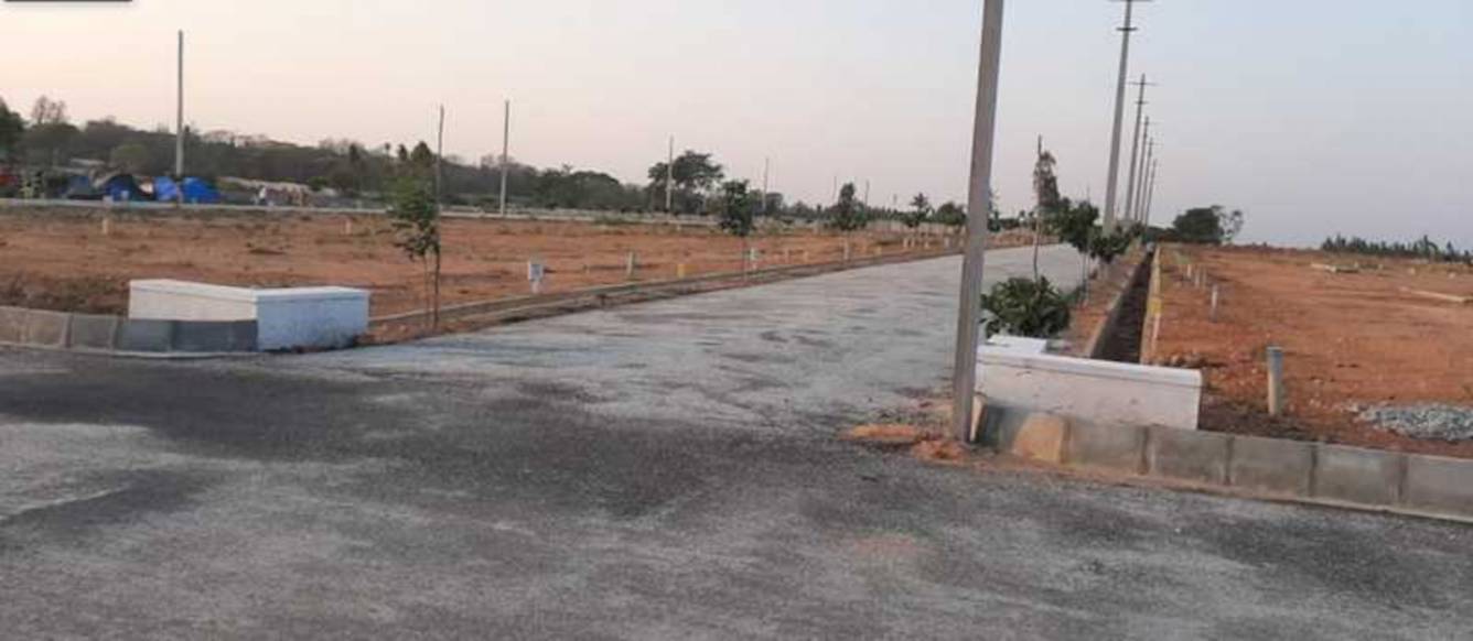  golden enclave 5 Plot