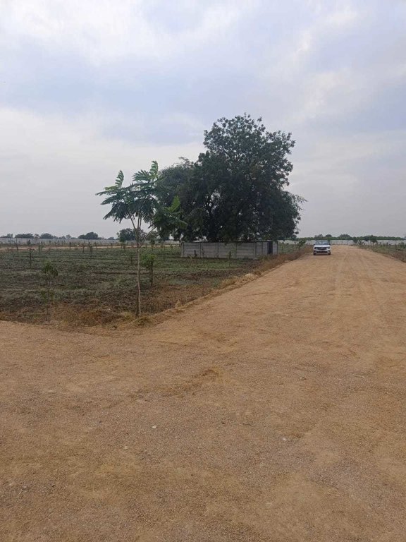  suvarna sahasra Plot