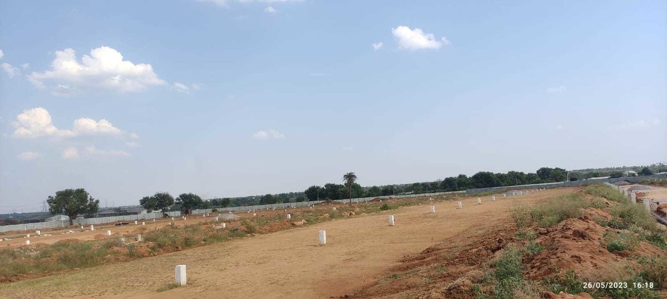  suvarna sahasra Plot