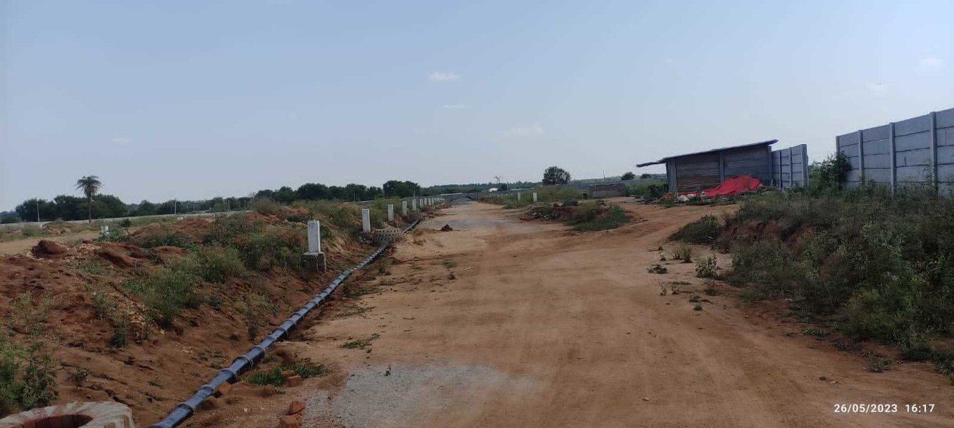  suvarna sahasra Plot