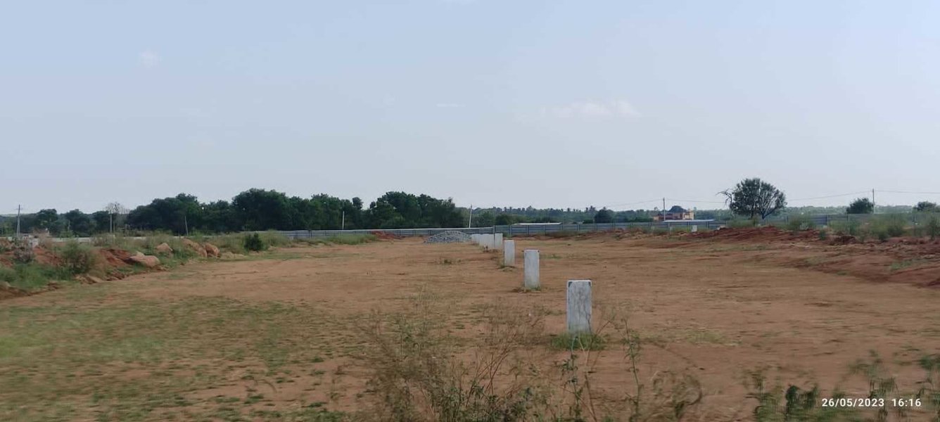  suvarna sahasra Plot