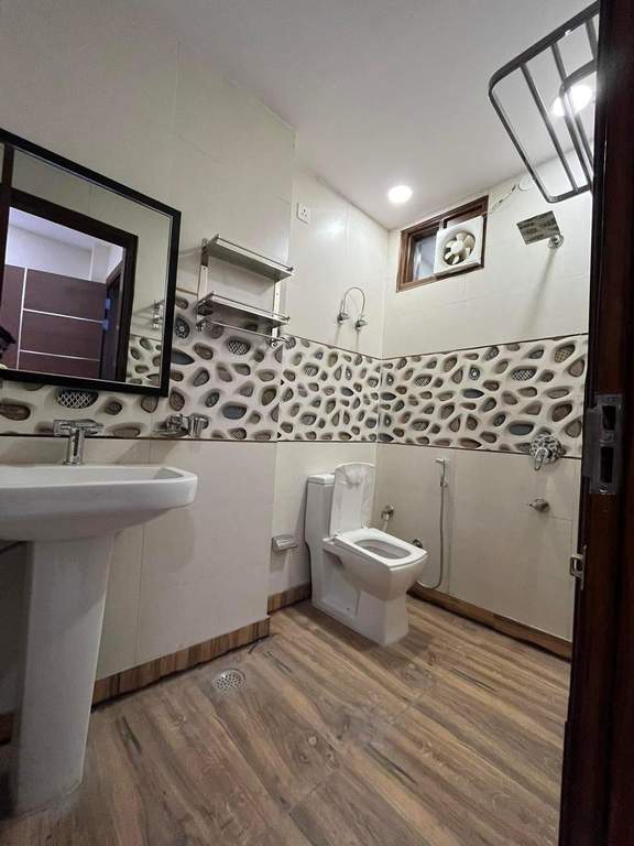  affordable homes Bathroom