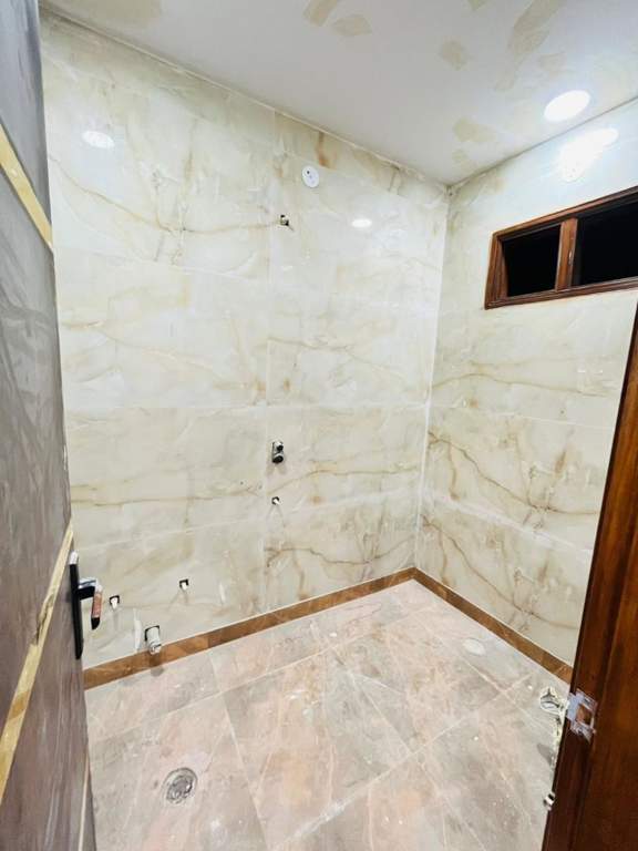  luxury homes burari Bathroom