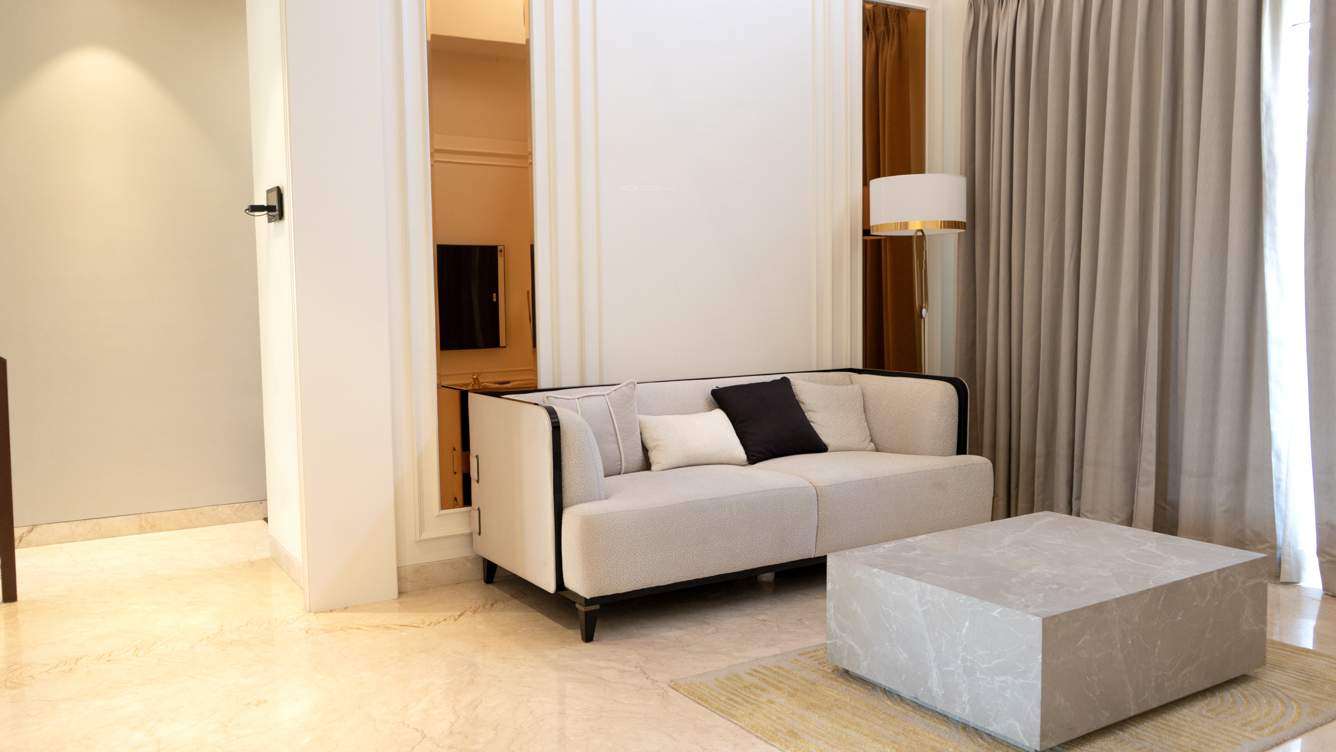 palace city paradise Living Area