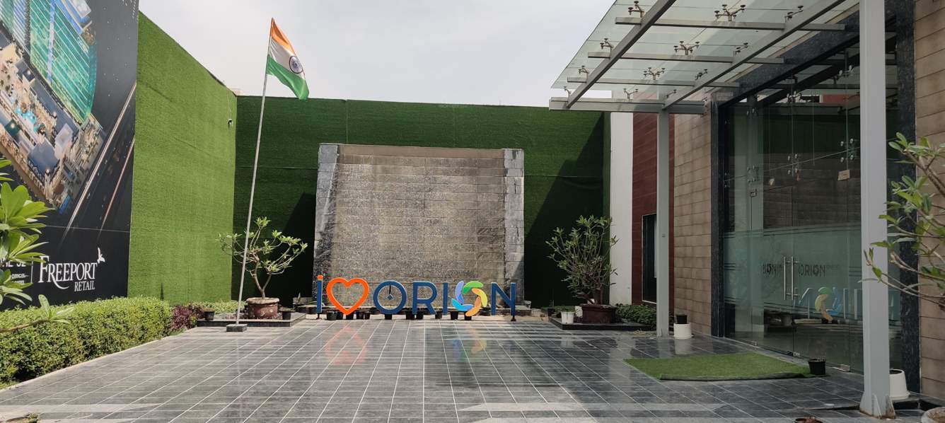  orion one 32 Entrance Lobby