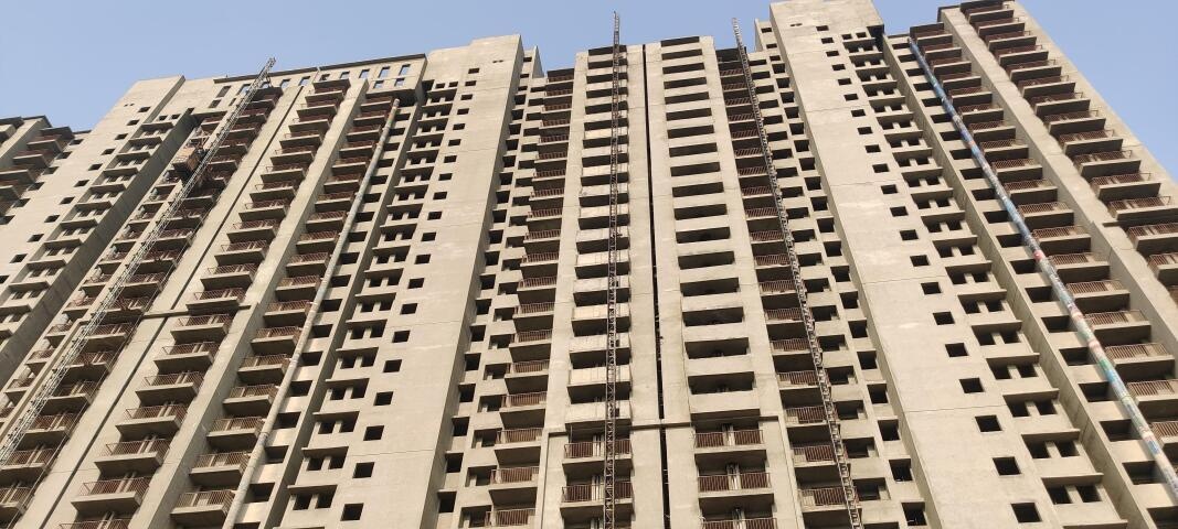 Eldeco Live By The Greens Phase III