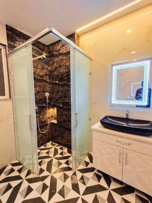  investors landbase luxury floors 1 Bathroom