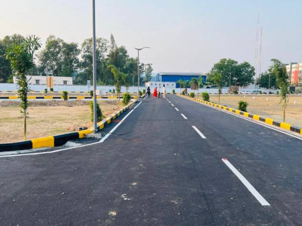  serasa-urapakkam Plot