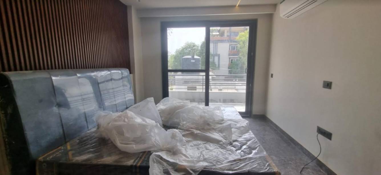  luxury floors Bedroom