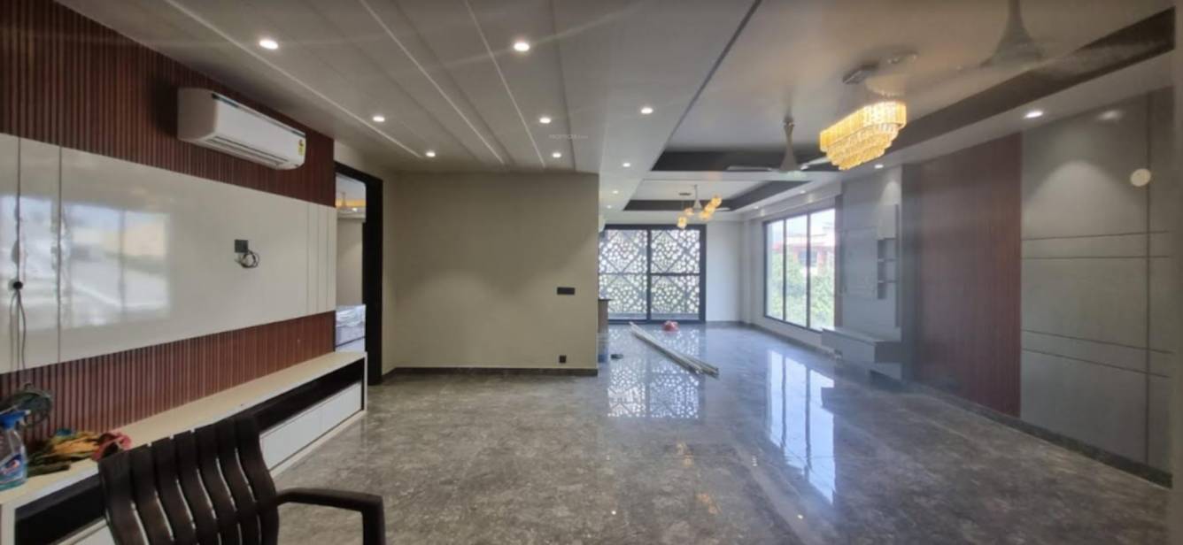  luxury floors Living Area