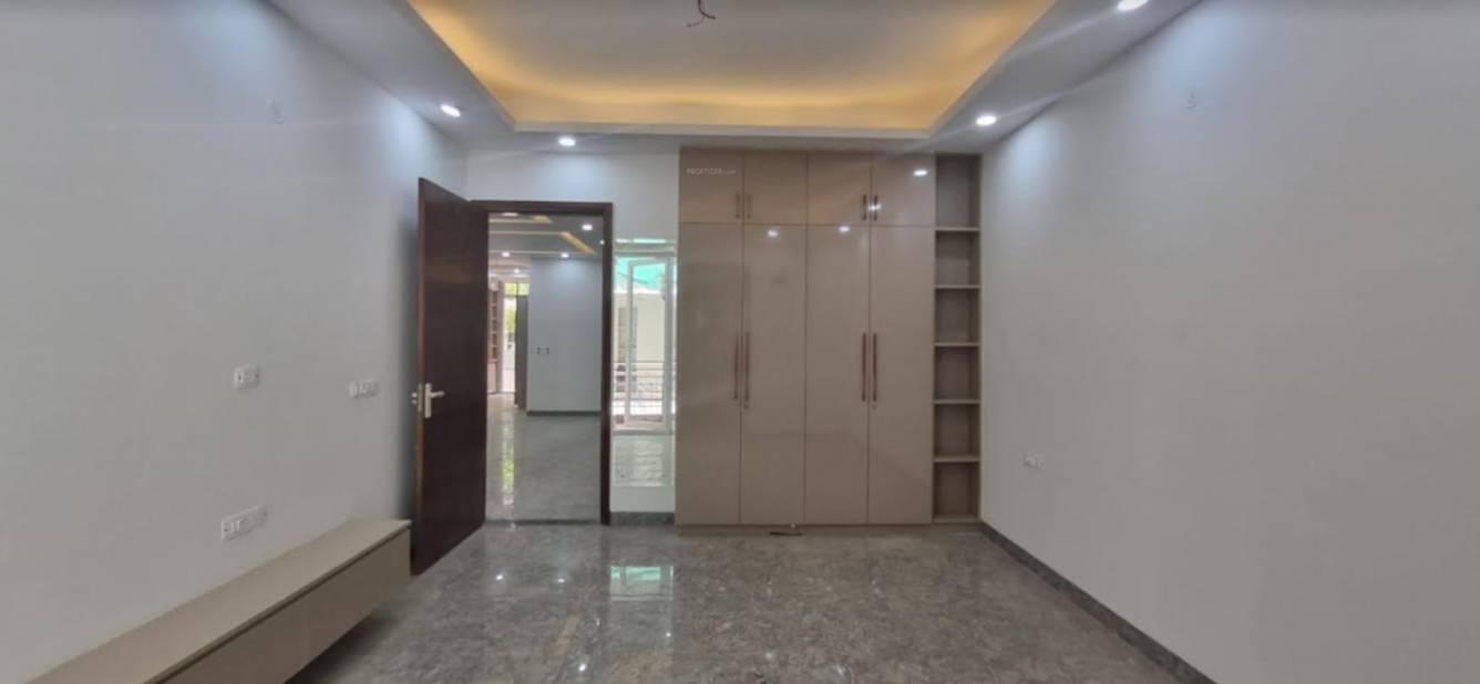  luxury floors Living Area