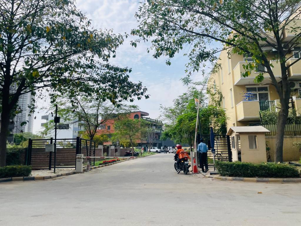  emerald hills phase 2 Entrance Lobby