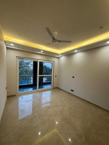  tgs-luxury-builder-floor Bedroom