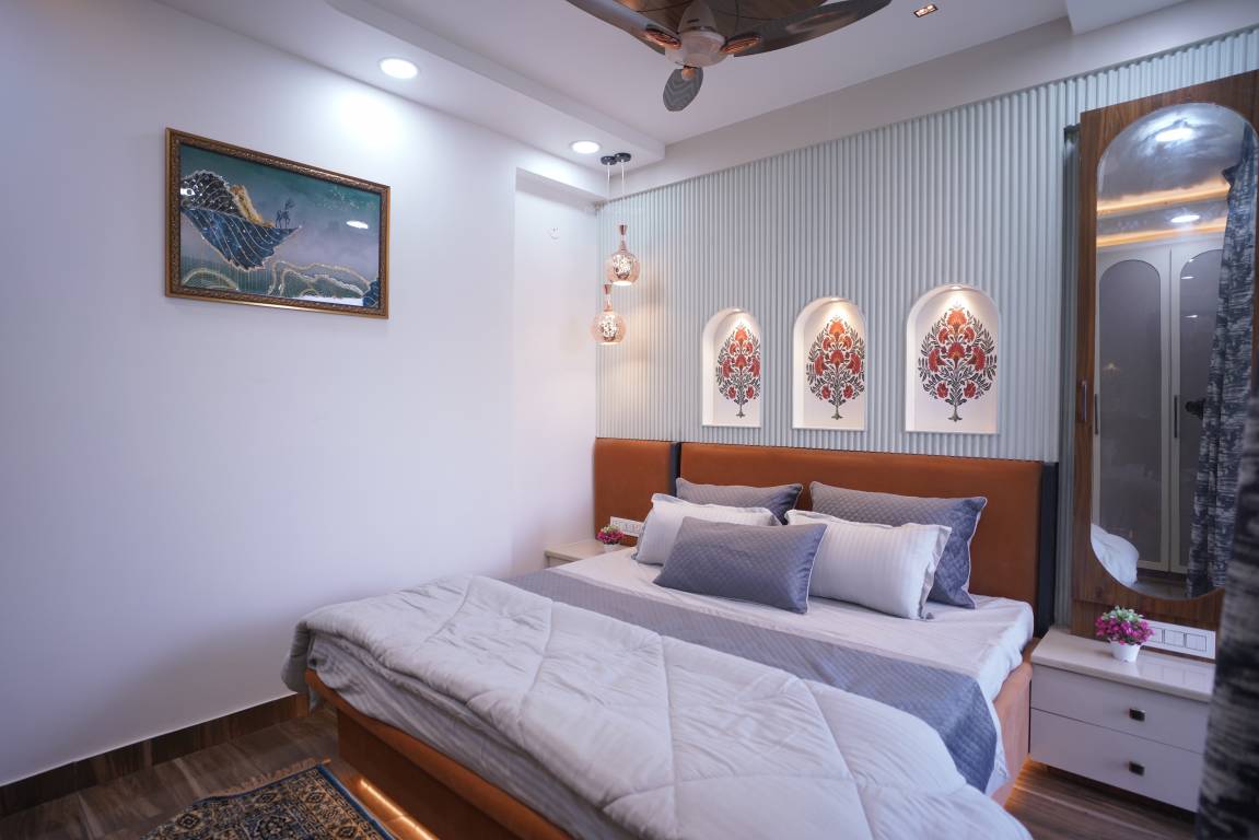 elgin heights Bedroom