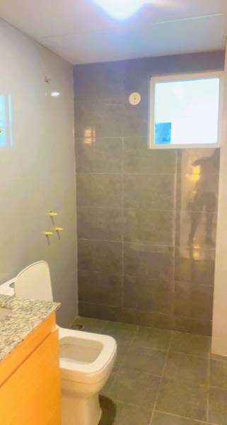  gls-avenue-81 Bathroom