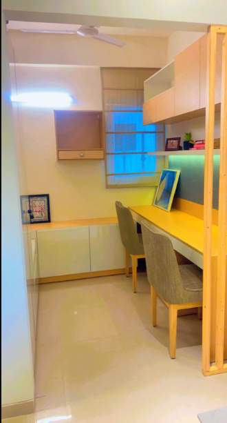  gls avenue 81 Living Area