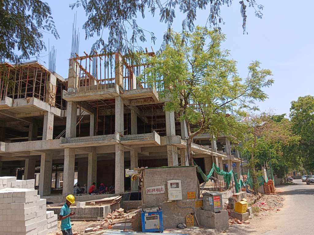  luxuria Komal Luxuria Construction Status May 24