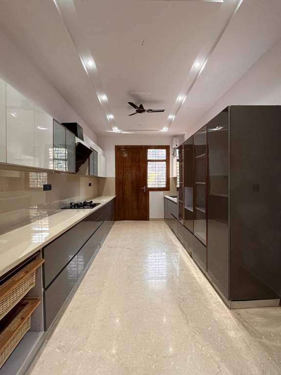  luxury builder floor by kuhad sector 57 Kitchen