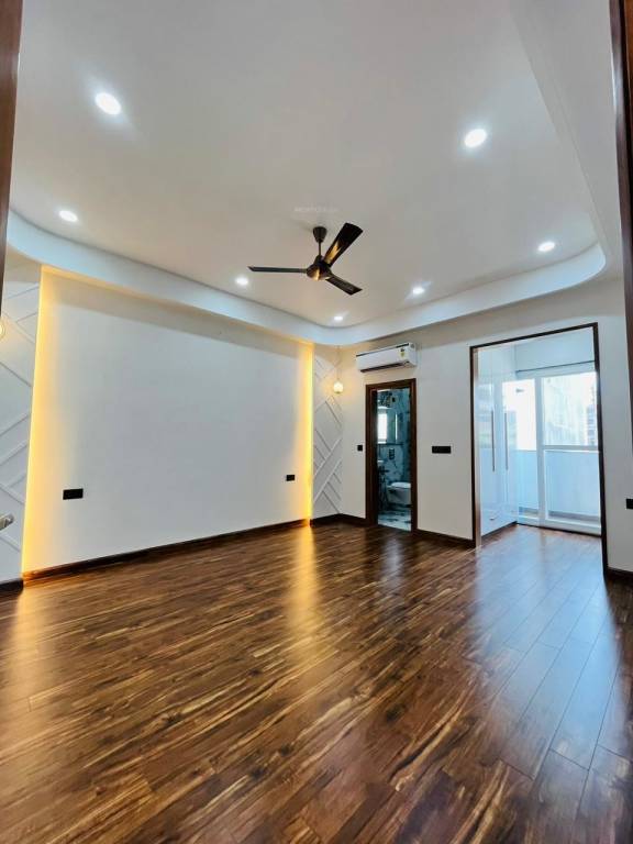  luxuary builder floor sector 57 Bedroom