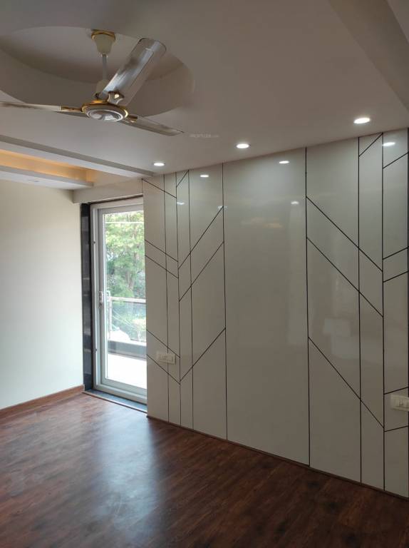  luxury builder floor 450 Living Area