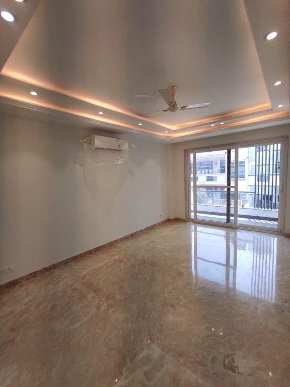  luxury builder floor tgs 263 40 Bedroom