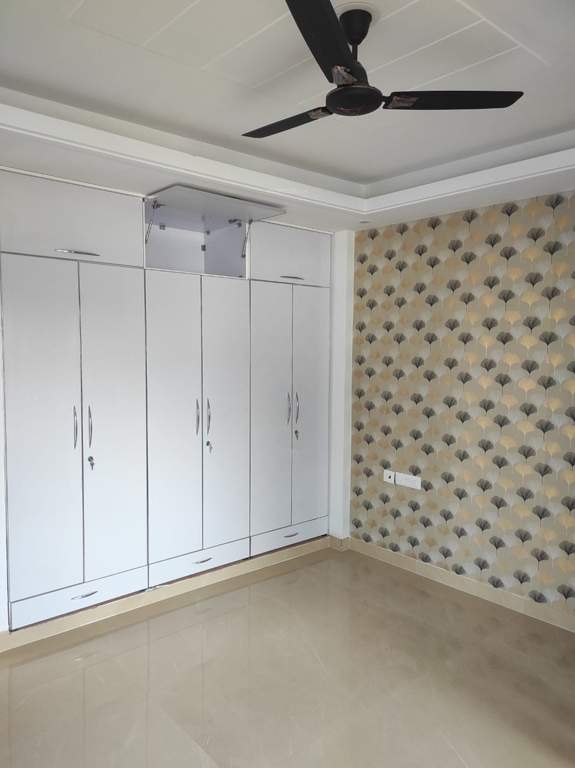  luxury builder floor tgs 180 Bedroom