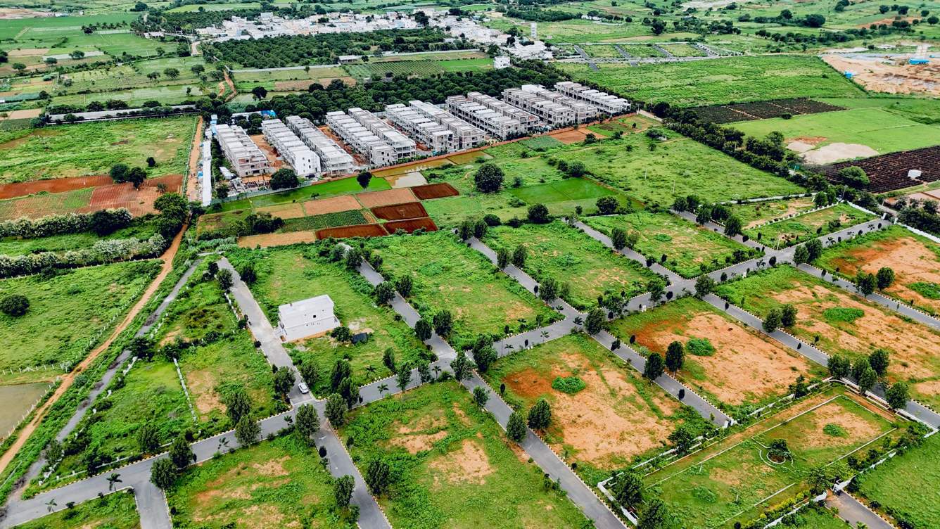  e city enclave Elevation