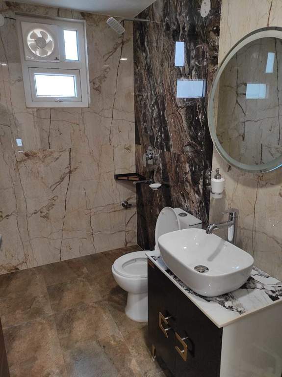  luxury builder floor tgs 200 Bathroom
