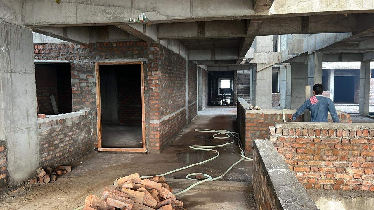  luxuria Luxuria Construction Status May 24