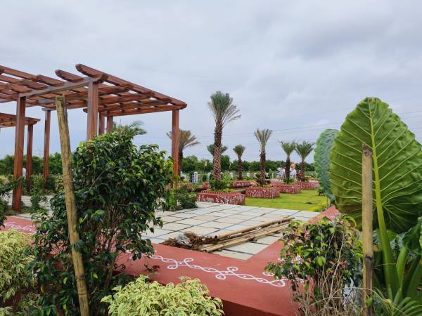  suradru Landscaped Gardens