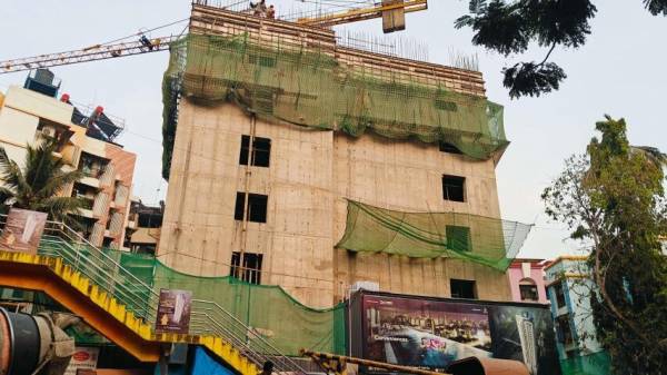 constructionStatus of Dreams Empire