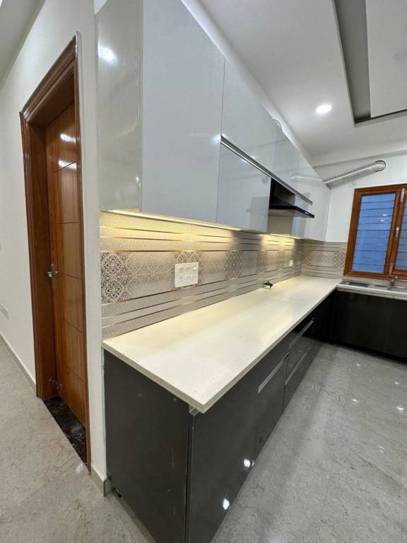  luxury floors Kitchen