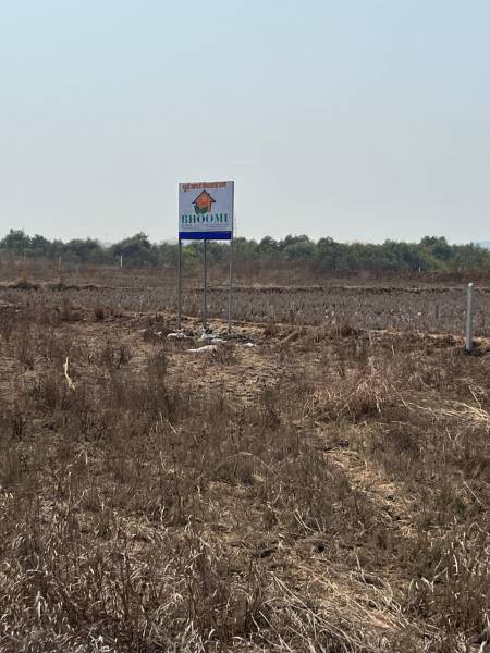  plots-in-vindhane Plot