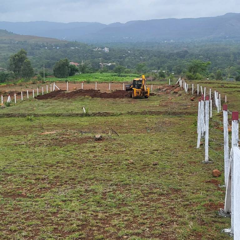  plots in kurunji Plot