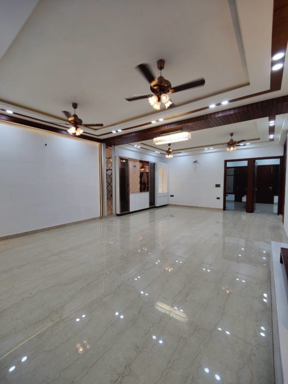  shakti vasundhra grand Lobby