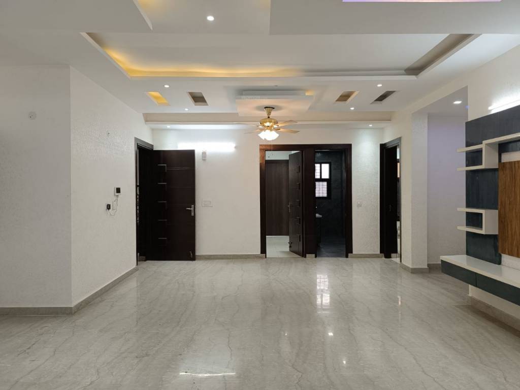  shakti vasundhra grand Lobby