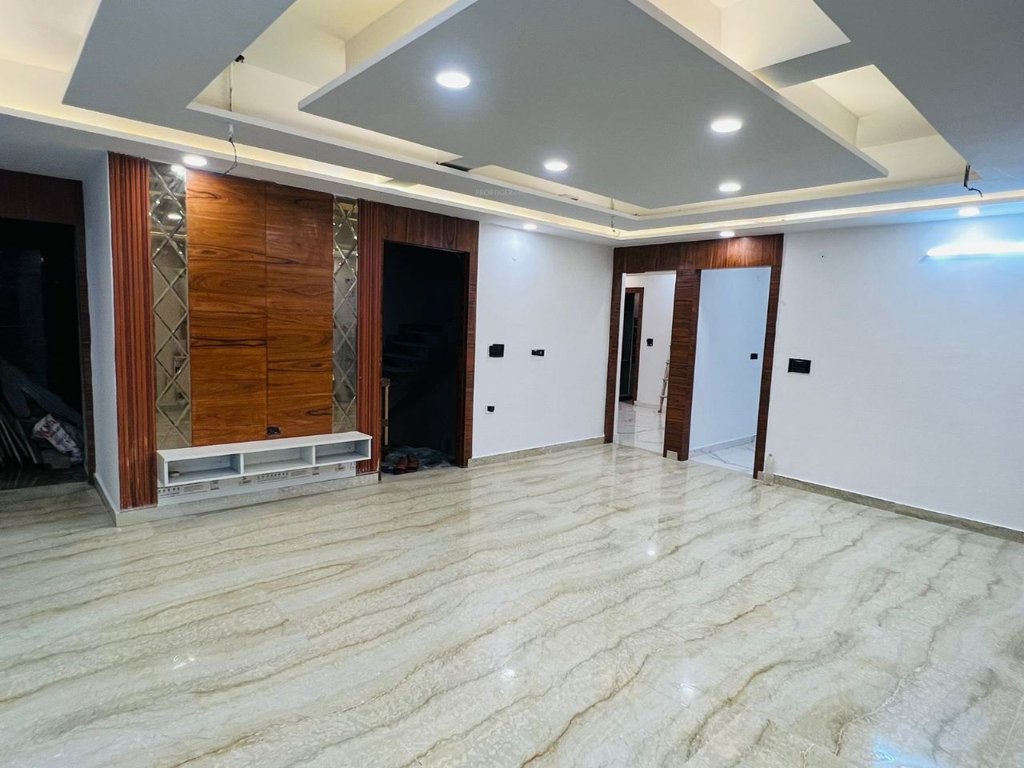  shakti vasundhra grand Lobby