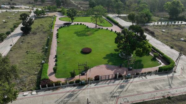 Children's play area vrindavan-park-5 Children's play area