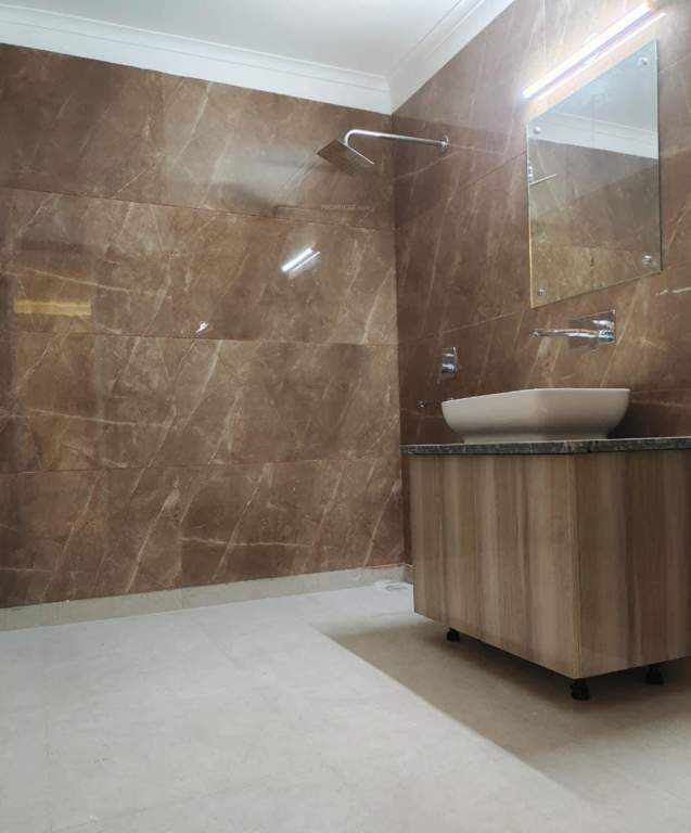  high end 275 sqyd Bathroom