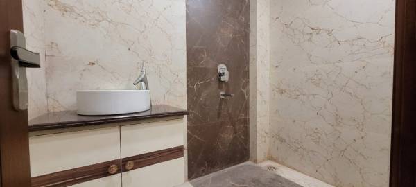  tulip-homes Bathroom