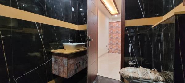  tulip-homes Bathroom