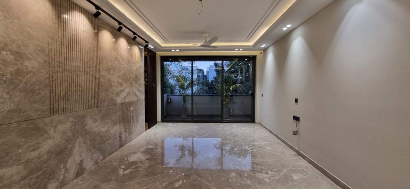  ultra luxurious floors Living Area