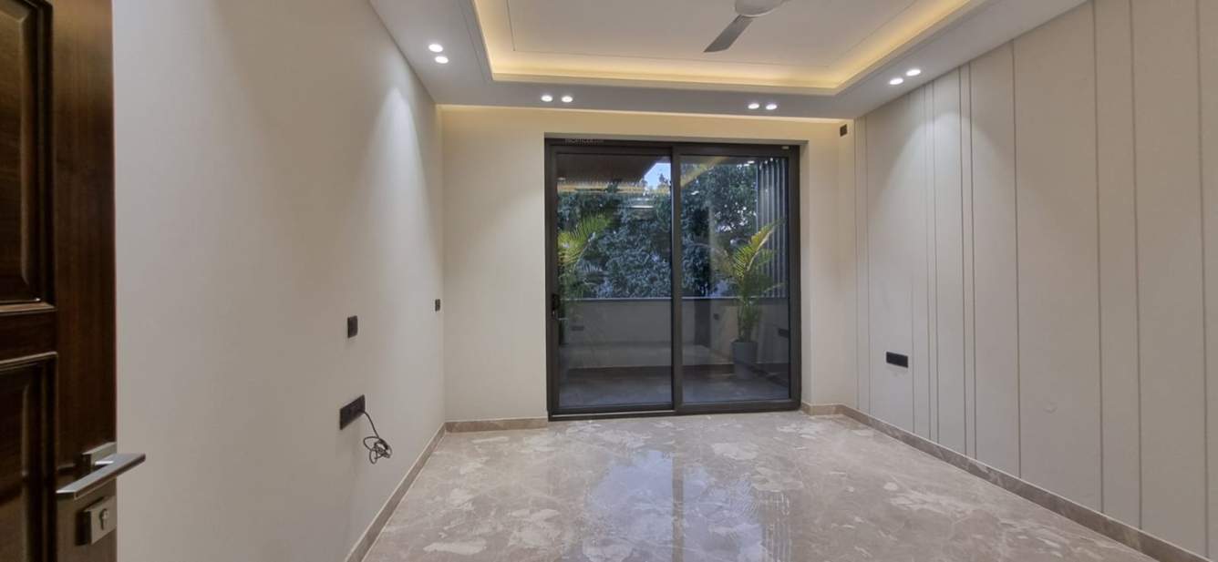  ultra luxurious floors Living Area