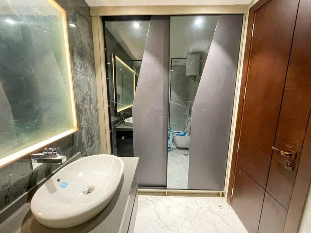  ghar platinum floors 4000 sqft Bathroom