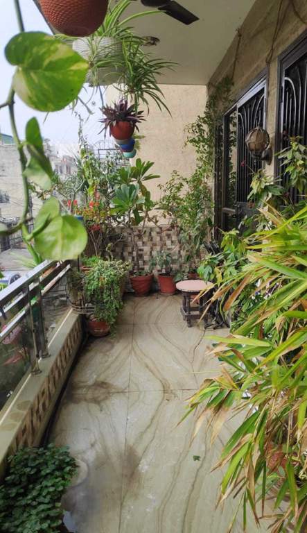  ghar premium renovated floors 1500 sqft Balcony