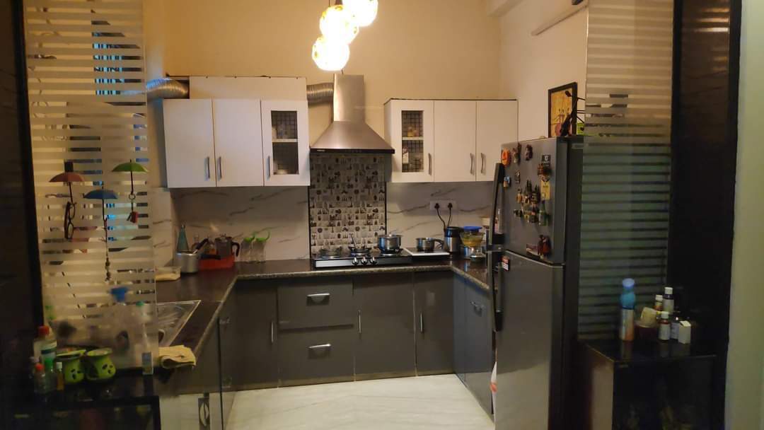  ghar premium renovated floors 1500 sqft Kitchen