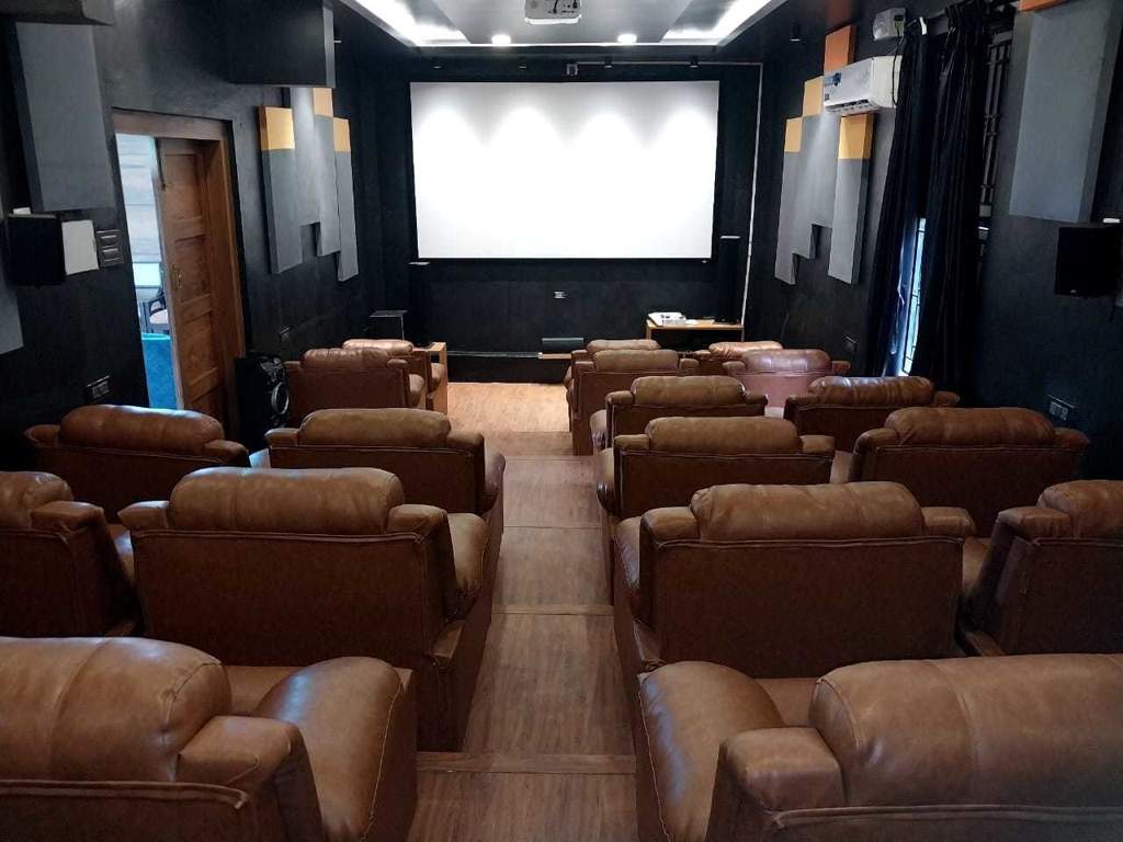  royal villas Amphitheater